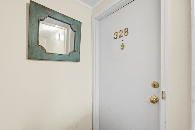 Foto del edificio - 328 River Walk Dr