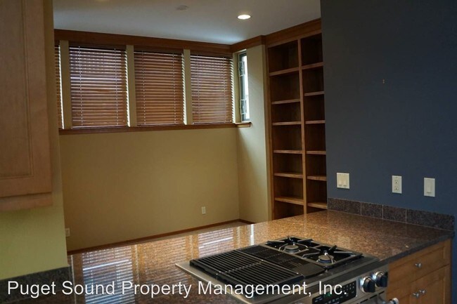 Building Photo - 164 Madrona Way NE