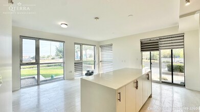 Building Photo - 210 Sabina Dr