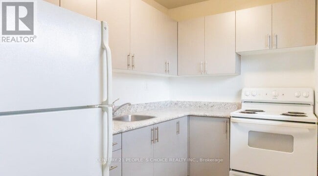 Photo du bâtiment - 1061 Seneca Ave