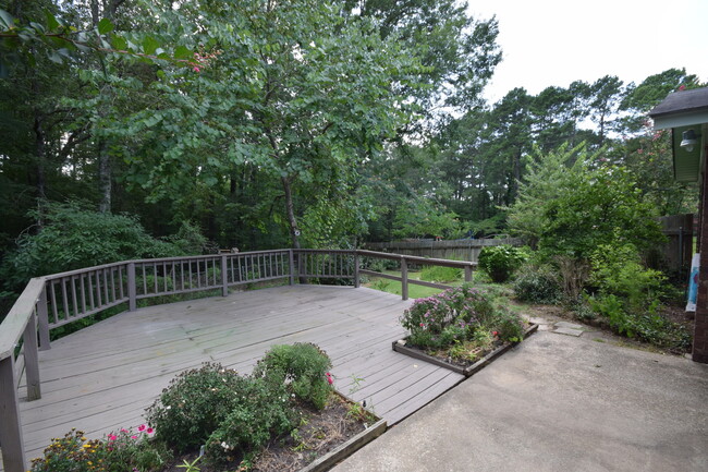 Foto del edificio - 3 Bed 2 Bath in Ruston. Call Today!