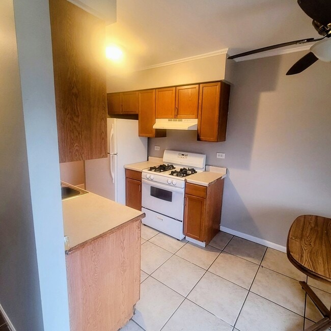 Building Photo - 1089 Dickens Way