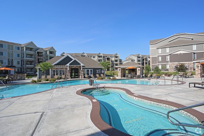 Building Photo - Steeplechase