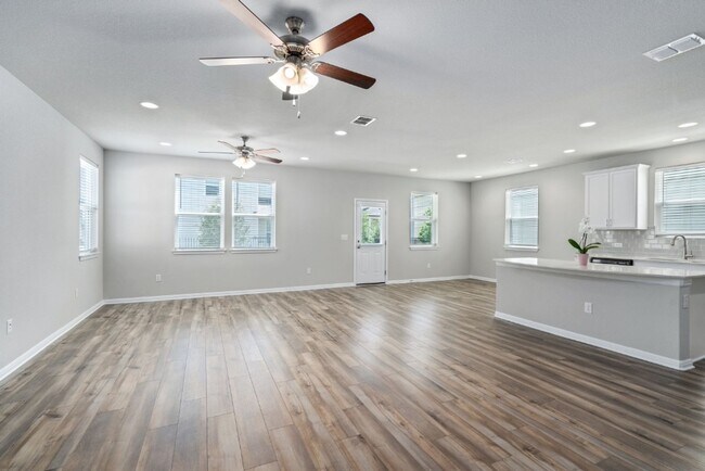 Foto del edificio - 10001 Dawn Pearl Dr #70, Austin, Texas 78748