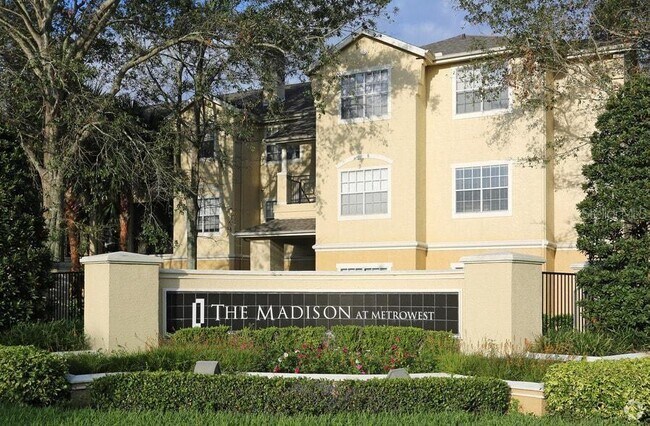 Foto del edificio - 2668 Robert Trent Jones Dr