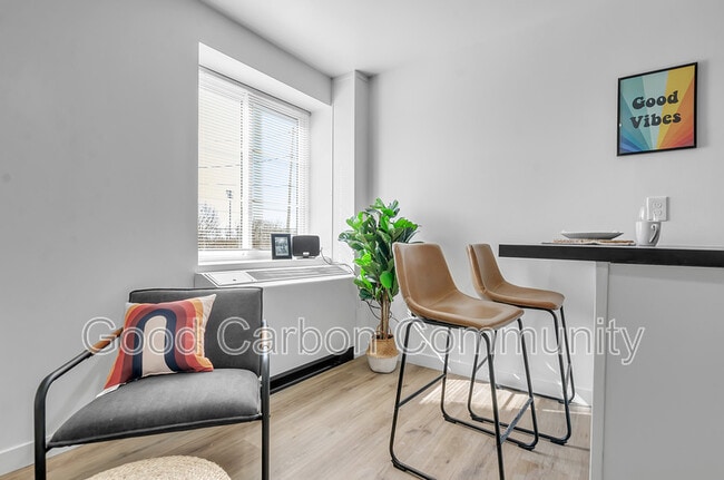 Foto del edificio - 111 Porter Ave