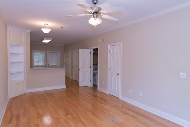 Foto del edificio - 2 Bed 2.5 Bath Condo