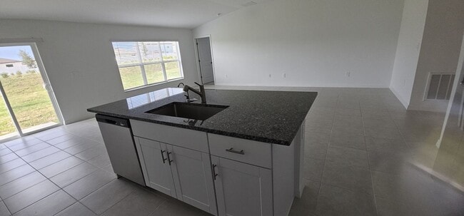 Building Photo - 4384 Fabulous Finch Ln