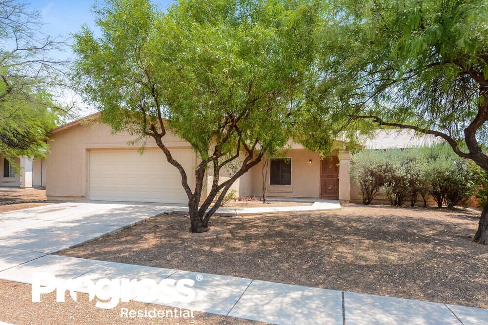 Primary Photo - 7591 S Falster Ave