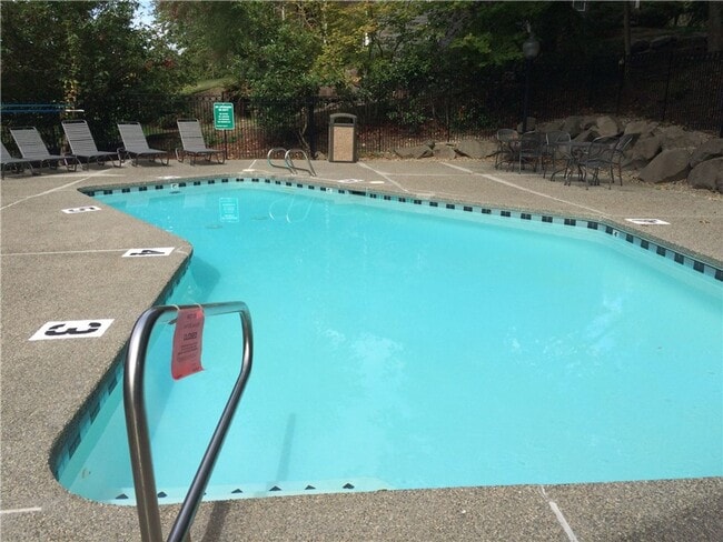 Building Photo - 16101 Bothell Everett Hwy