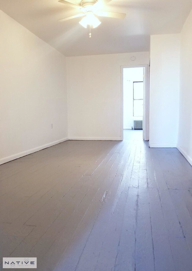 Foto del edificio - 584 7th Ave