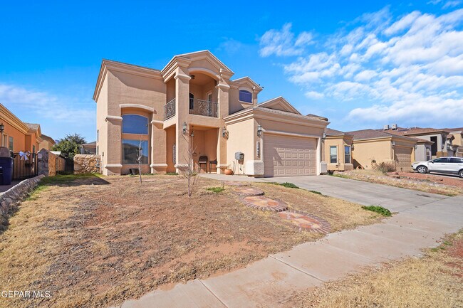 Foto del edificio - 11409 Pifas Nevarez Pl