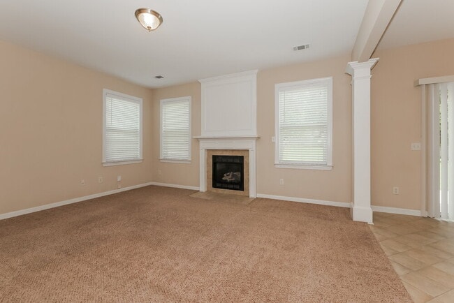 Building Photo - 2505 Mockingbird Ln