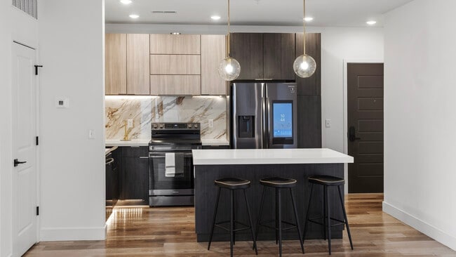 Building Photo - Hudson