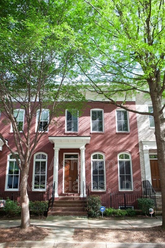 Building Photo - 839 Inman Vlg Pkwy NE