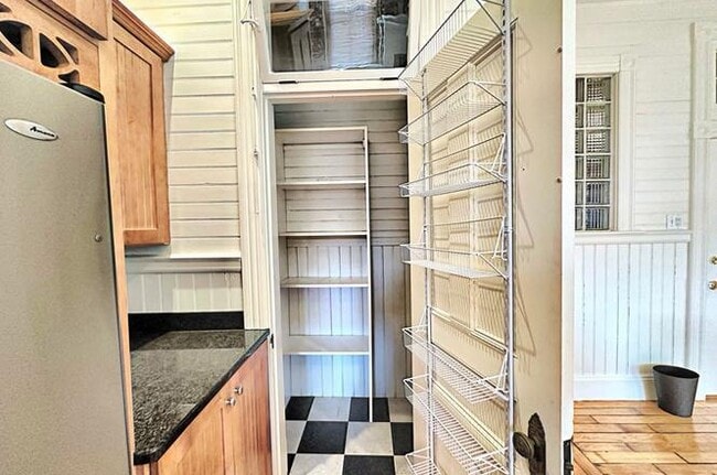 Building Photo - 1-Bed Condo at 165-181 Market St, Lowell –...
