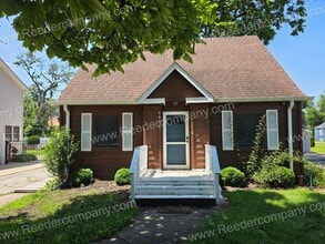 Building Photo - 9028 W Delaware Pkwy