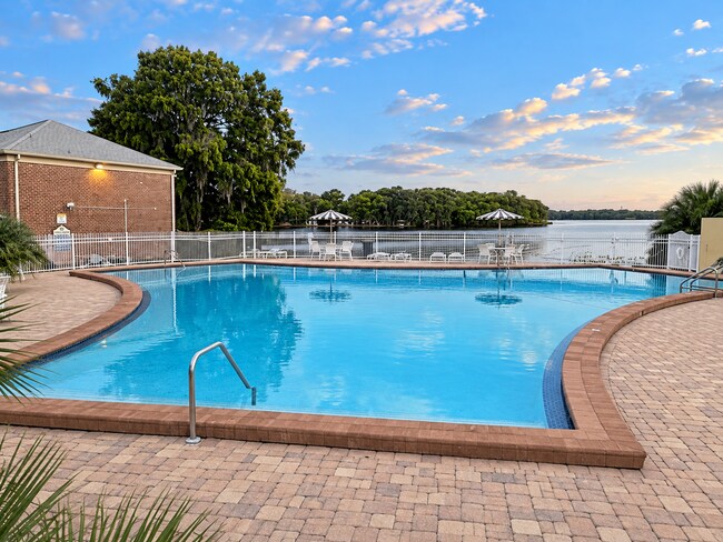 Foto del edificio - 606 Georgetown Dr