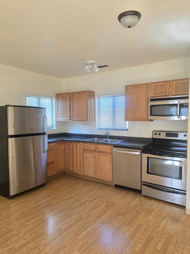 Building Photo - 2722 Unaweep Ave
