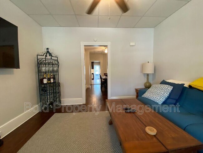 Foto del edificio - 545 Franklin St