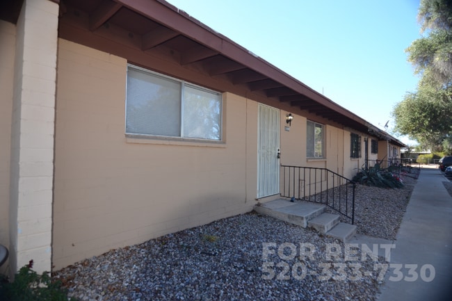 Building Photo - 3908 N Pomona Rd