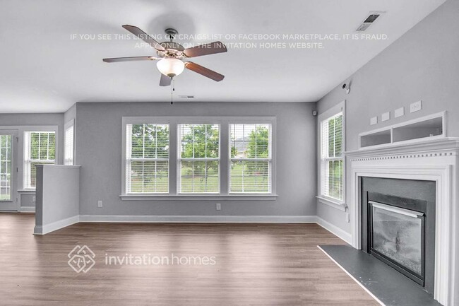 Building Photo - 1125 Kingman Dr