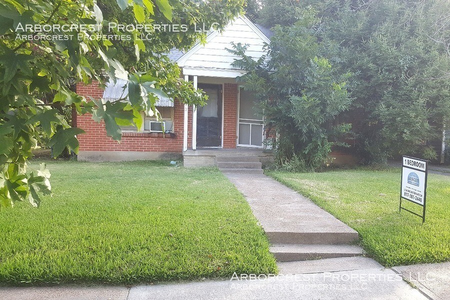 Primary Photo - 2310 Kirby St