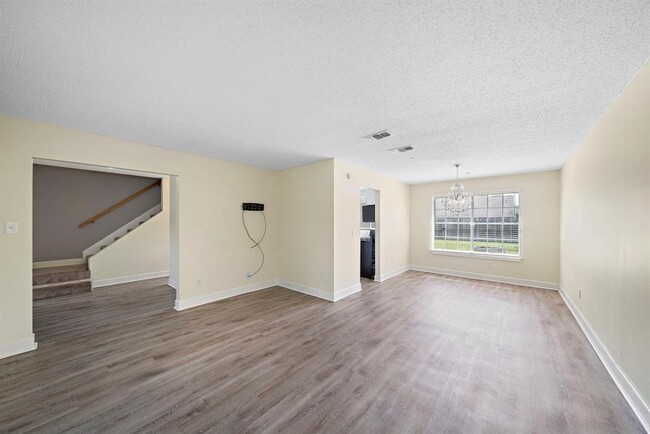 Building Photo - 9626 Oldenburg Ln