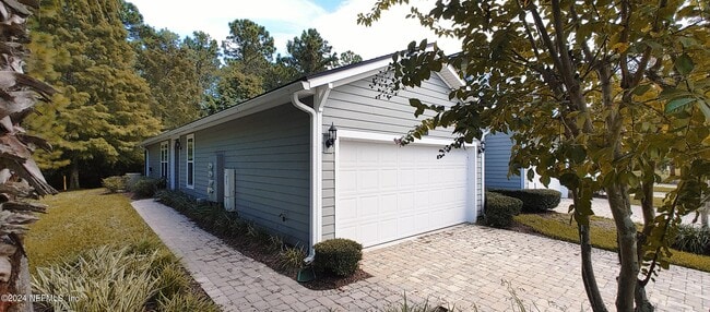 Building Photo - 669 Coconut Palm Pkwy