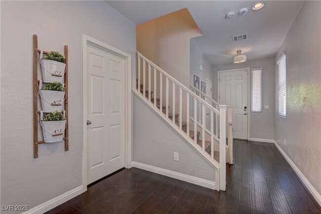 Foto del edificio - 8633 Todd Allen Creek St