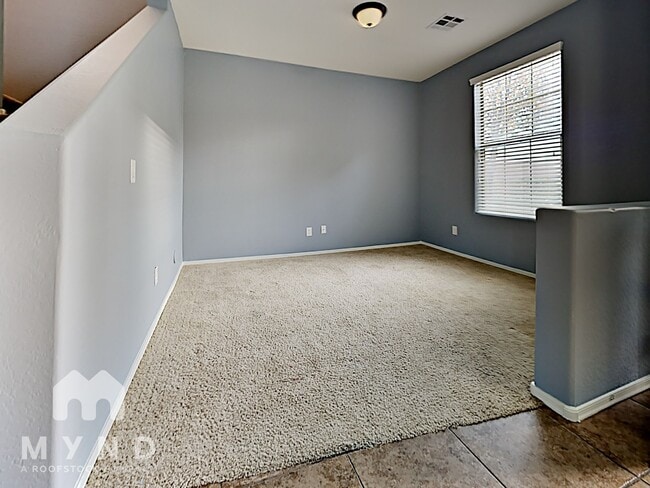 Foto del edificio - 3694 E Yeager Dr