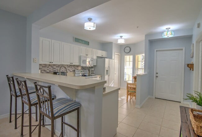 Foto del edificio - 9187 Celeste Dr