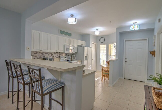 Foto del edificio - 9187 Celeste Dr