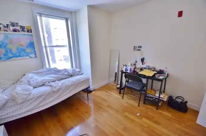 Foto del edificio - 90 Westland Ave