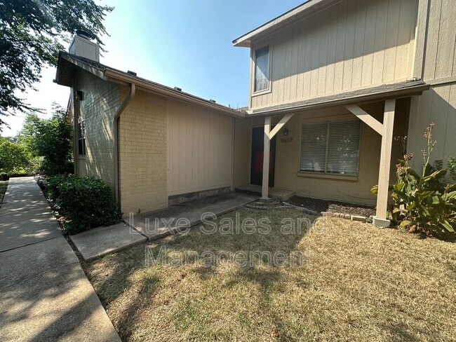 Building Photo - 9637 Hefner Village Blvd