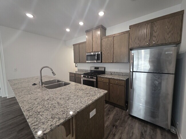 Foto del edificio - 320 Westbrook Ct