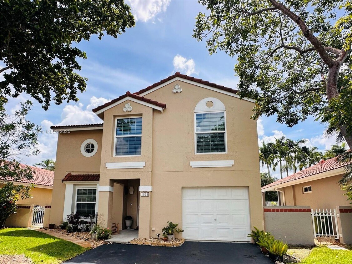 Foto principal - 1533 Garden Rd