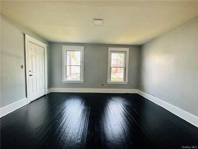 Foto del edificio - 203 Winnikee Ave