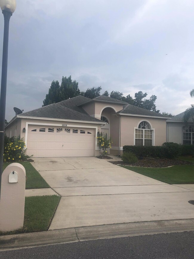 Building Photo - 1319 Foxton Ln