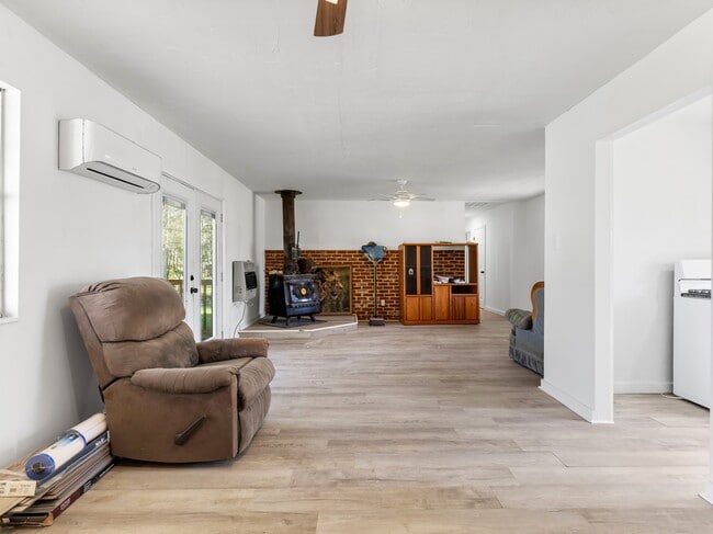 Building Photo - 5519 Kincer Rd