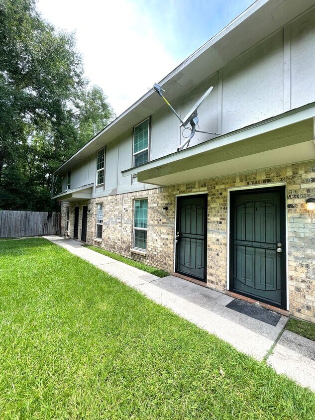 Primary Photo - 5561 Dianna Dr.