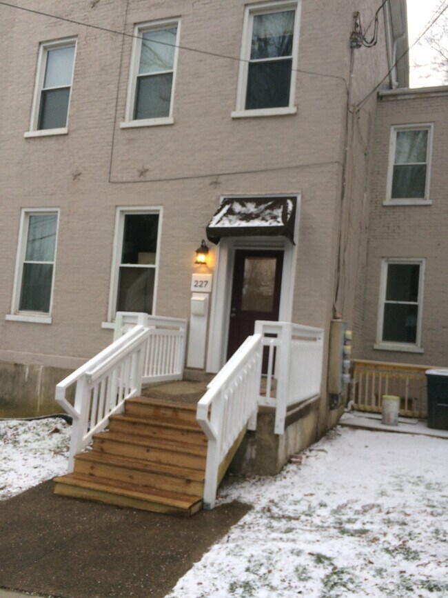 Entry - 227 McGregor Ave
