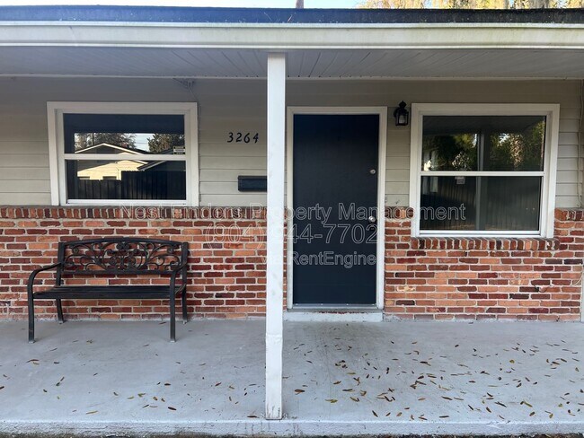 Foto del edificio - 3264 St Augustine Rd