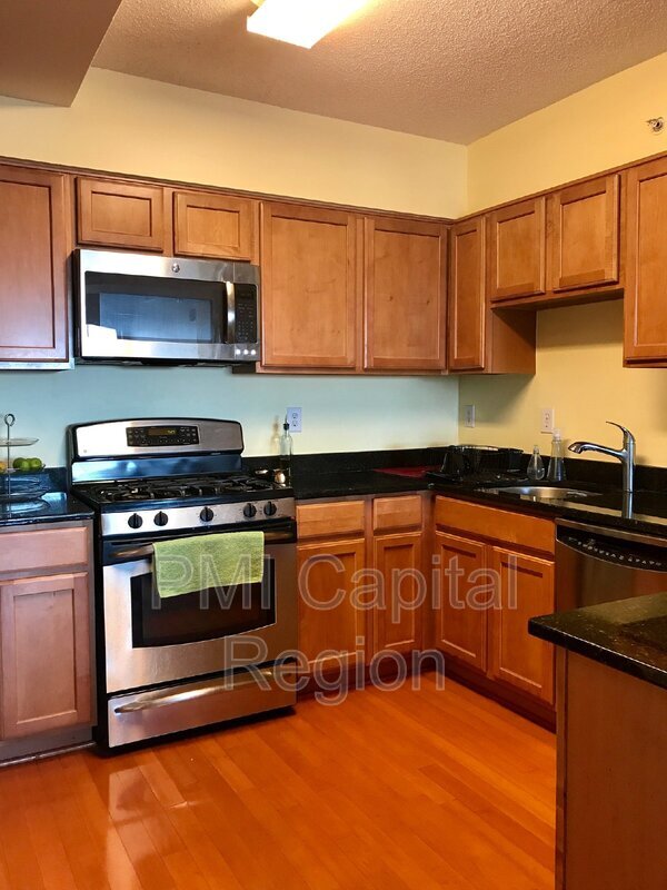 Foto del edificio - 7915 Eastern Ave