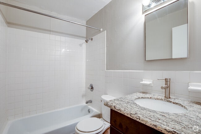 1BR, 1BA - Bathroom - Riverwood 6425