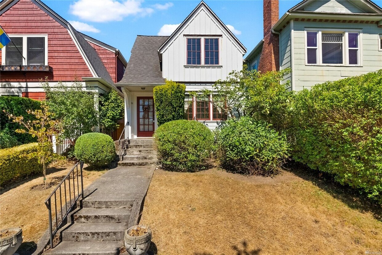 Primary Photo - Cute North Tacoma Home - Stadium District ...