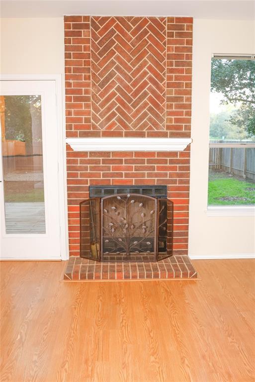 Foto del edificio - 7515 Windrush Dr