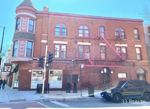 Building Photo - 415 W Belden Ave