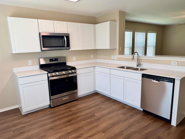 Foto del edificio - 3403 Wickham Ln