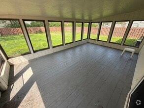 Building Photo - 1382 Northfield Dr